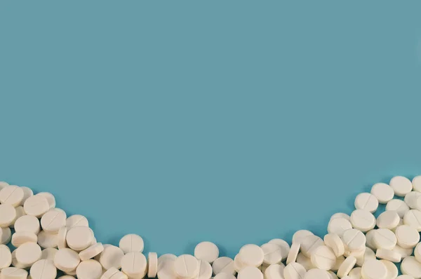 Comprimidos Redondos Brancos Revestidos Com Arco Terço Inferior Imagem — Fotografia de Stock