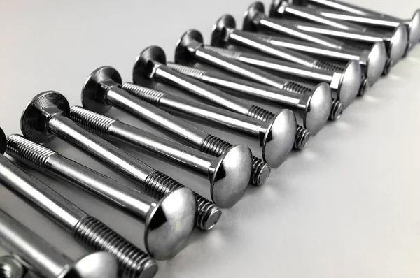 Bolts Metal Heads Incomplete Thread Laid One Row Diagonal Image — Stock Photo, Image