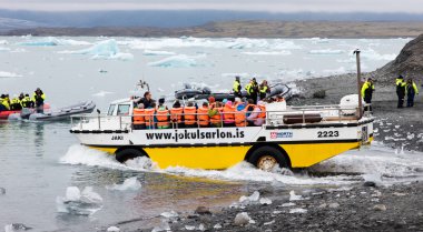 Jokulsarlon, İzlanda - 21 Temmuz 2016: Jokulsarlon buzul Lagoon