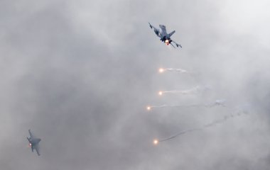 Leeuwarden, Hollanda - 11 Haziran 2016: Hollandalı F-16 fighter j