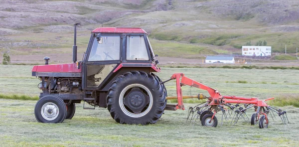 Régi traktor Izlandon — Stock Fotó