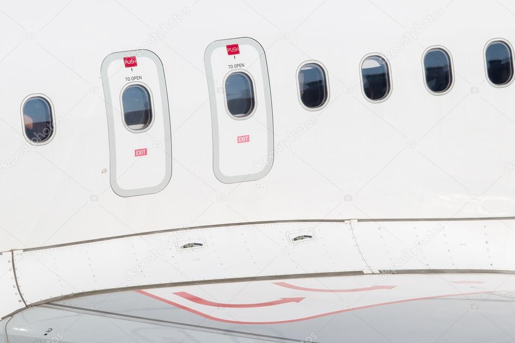 Eemergency exit door, airplane