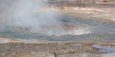 Ünlü Strokkur Şofben - İzlanda - yakın çekim