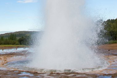 Strokkur Erüpsiyonu İzlanda Geysir alanında