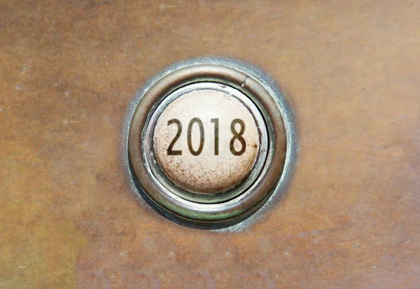 Old button - 2018 — Stock Photo, Image