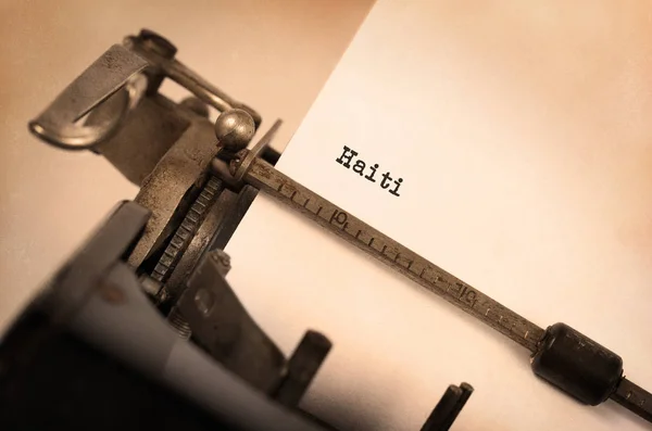 Máquina de escrever antiga - Haiti — Fotografia de Stock