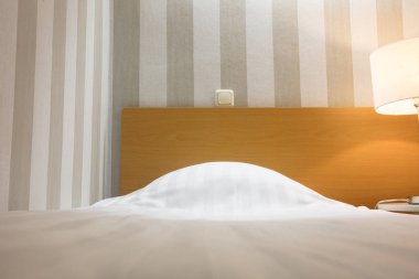 Basit otel Oda, Tek Kişilik Yatak