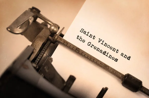 老打字机-圣文森特和格林纳丁斯 — 图库照片