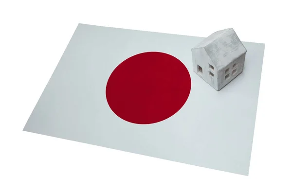 小房子上的国旗-日本 — 图库照片