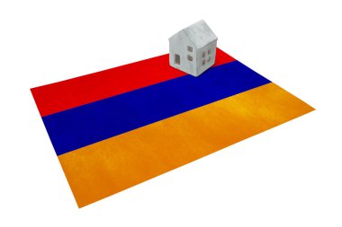 Bir bayrak - Ermenistan üzerinde küçük ev