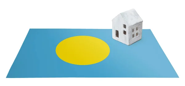 Mały dom na flagę - Palau — Zdjęcie stockowe