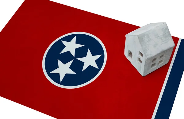 Pequeña casa en una bandera - Tennessee — Foto de Stock