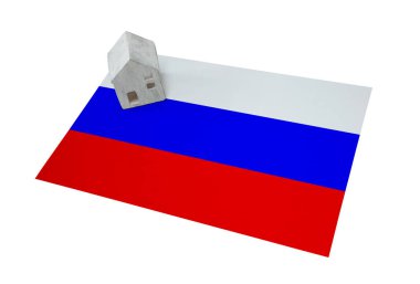 Bir bayrak - Rusya üzerinde küçük ev