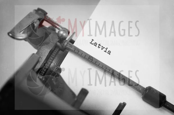 Máquina de escribir antigua - Letonia —  Fotos de Stock