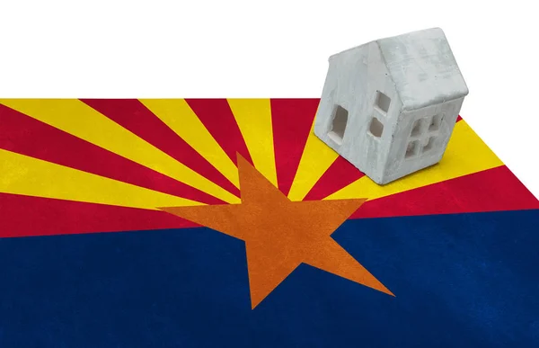 Piccola casa su una bandiera - Arizona — Foto Stock