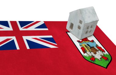 Bir bayrak - Bermuda üzerinde küçük ev