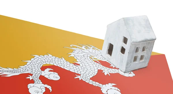 Pequeña casa en una bandera - Bután —  Fotos de Stock