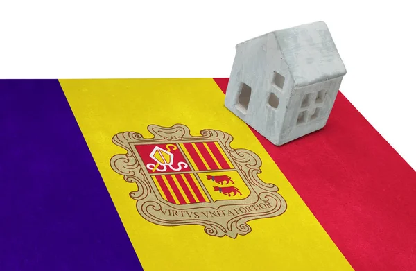 Pequeña casa con bandera - Andorra —  Fotos de Stock