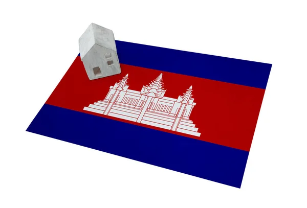 在国旗-柬埔寨上的小房子 — 图库照片