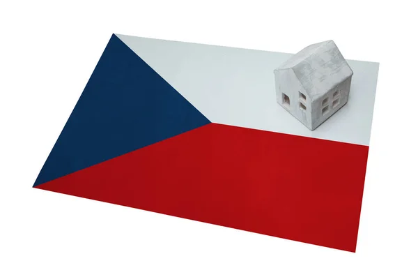 Petite maison sur un drapeau - République tchèque — Photo