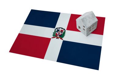 Bir bayrak - Dominik Cumhuriyeti üzerinde küçük ev