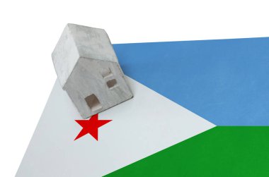 Bir bayrak - Cibuti üzerinde küçük ev