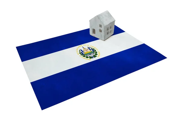 Μικρό σπίτι σε μια σημαία - Ελ Σαλβαδόρ — Φωτογραφία Αρχείου