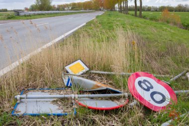 Hollanda terk edilmiş yol