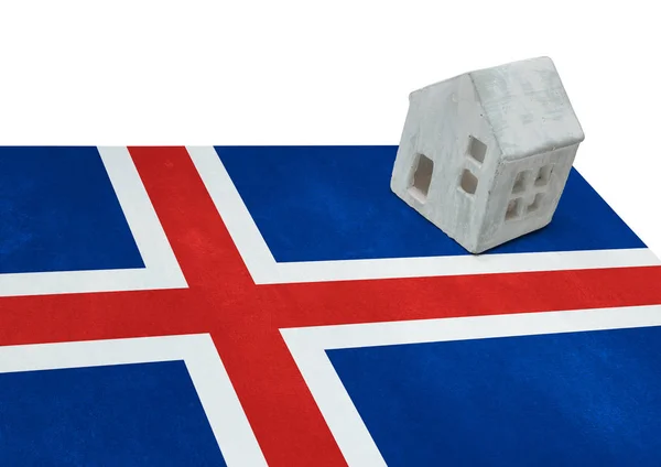 Малий будинок на прапор - Ісландії — стокове фото