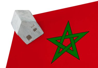 Bir bayrak - Fas üzerinde küçük ev