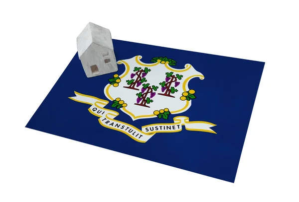 Small house on a flag - Connecticut — Stock Photo, Image