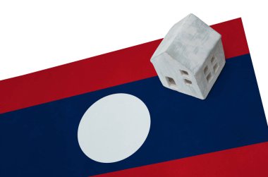 Bir bayrak - Laos üzerinde küçük ev