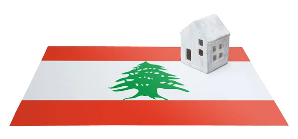 Mały dom na flagę - Liban — Zdjęcie stockowe