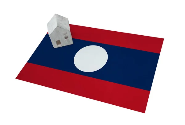 Huisje op een vlag - Laos — Stockfoto