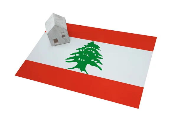 Petite maison sur drapeau - Liban — Photo