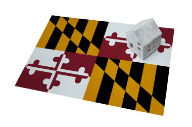 Bir bayrak - Maryland üzerinde küçük ev