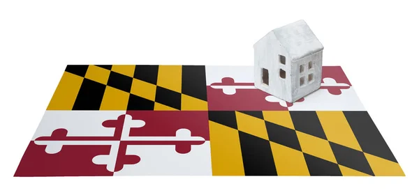 Small house on a flag - Maryland — Stock Photo, Image