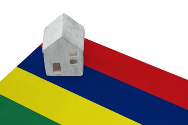 Bir bayrak - Mauritius üzerinde küçük ev