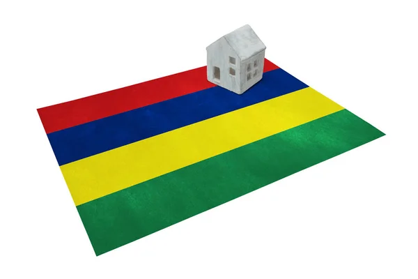 Mały dom na flagę - Mauritius — Zdjęcie stockowe