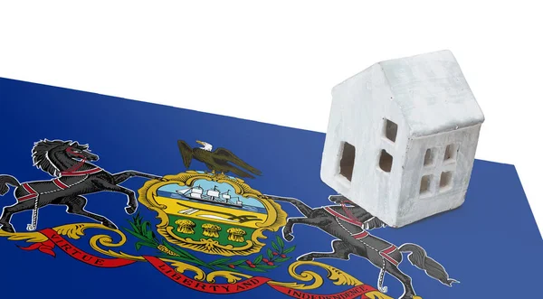 Small house on a flag - Pennsylvania — Stock Photo, Image