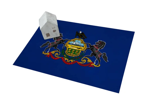 Piccola casa su una bandiera - Pennsylvania — Foto Stock