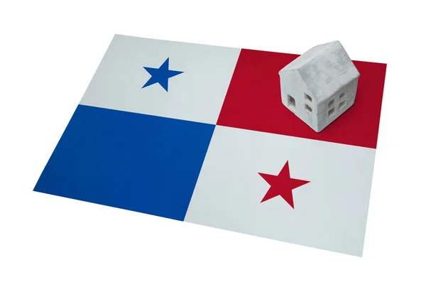 Маленький дом на флаге - Панама — стоковое фото
