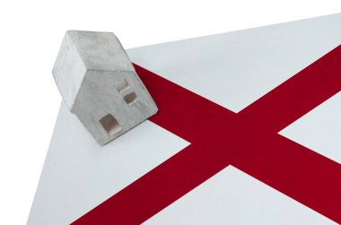 Bir bayrak - Alabama üzerinde küçük ev