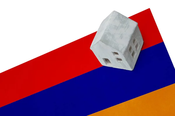 Домик на флаге - Армения — стоковое фото