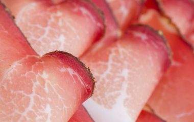 Avusturya, et bir tabakta Öğle Yemeği