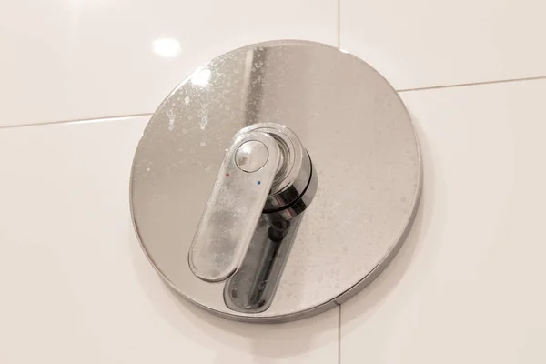 Grifo de la ducha del baño — Foto de Stock