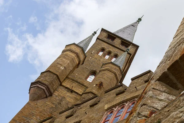 Ünlü Hohenzollern Kalesi, atalarının koltuk imperi görünümünü