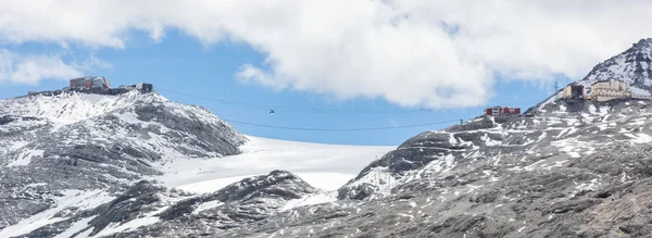Vista desde la cima de la famosa carretera italiana Stelvio High Alpine — Foto de Stock