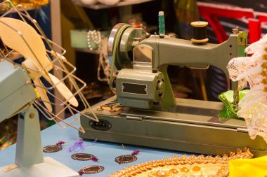 dikiş makinesi atölye tablo