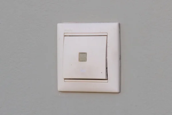 Lightswitch in a common house — Stock Photo, Image